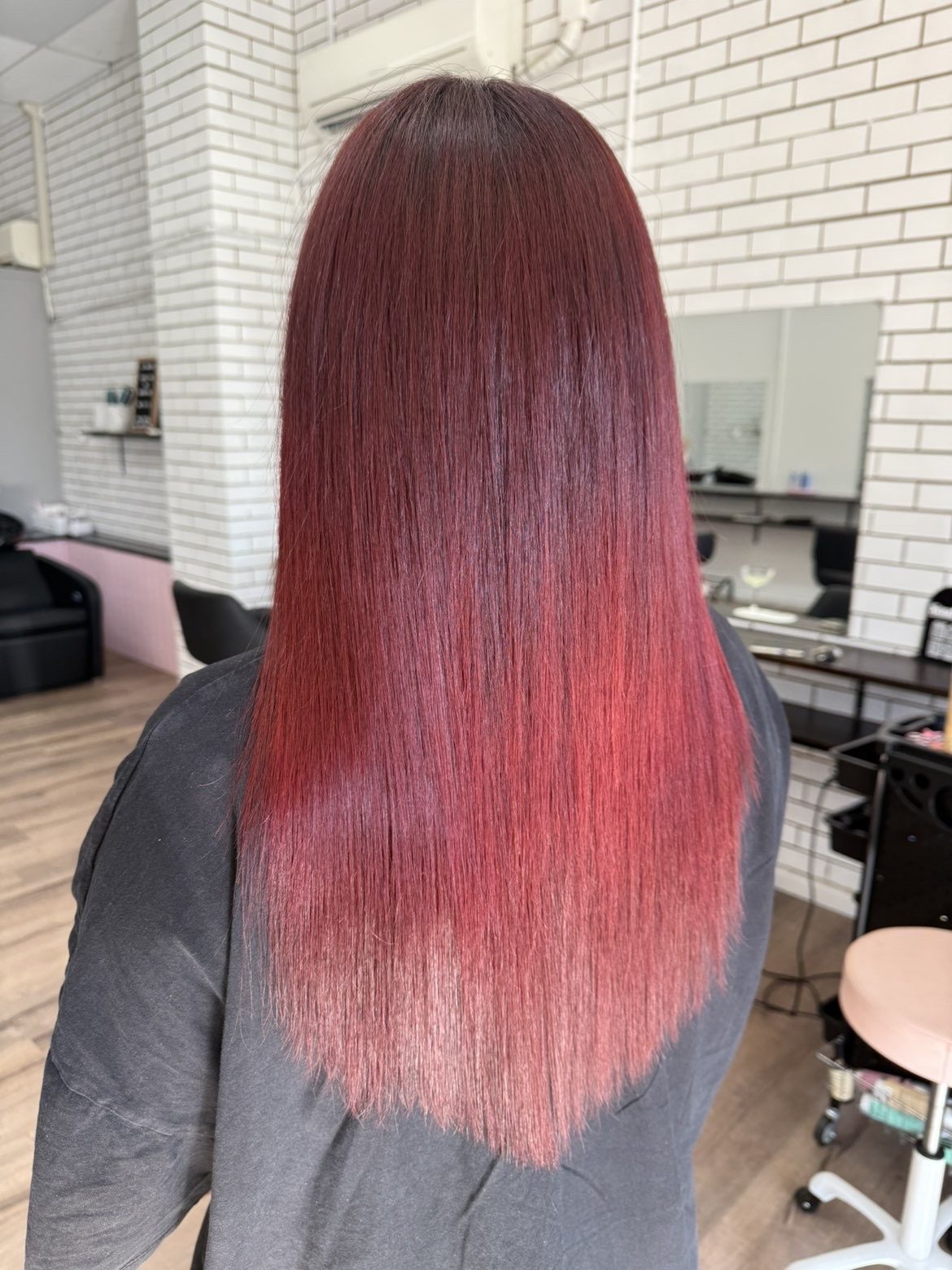 Straight red ombre colour